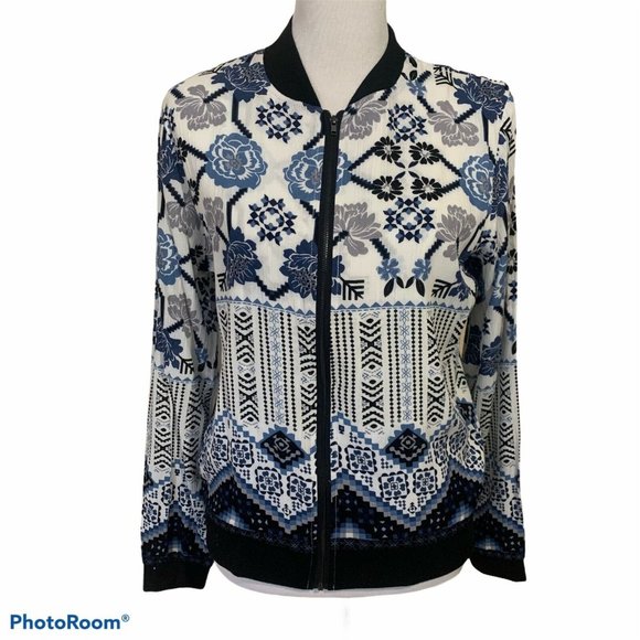 Lisa international Jackets & Blazers - NEW Small Lightweight Zip Front Jacket Blue White